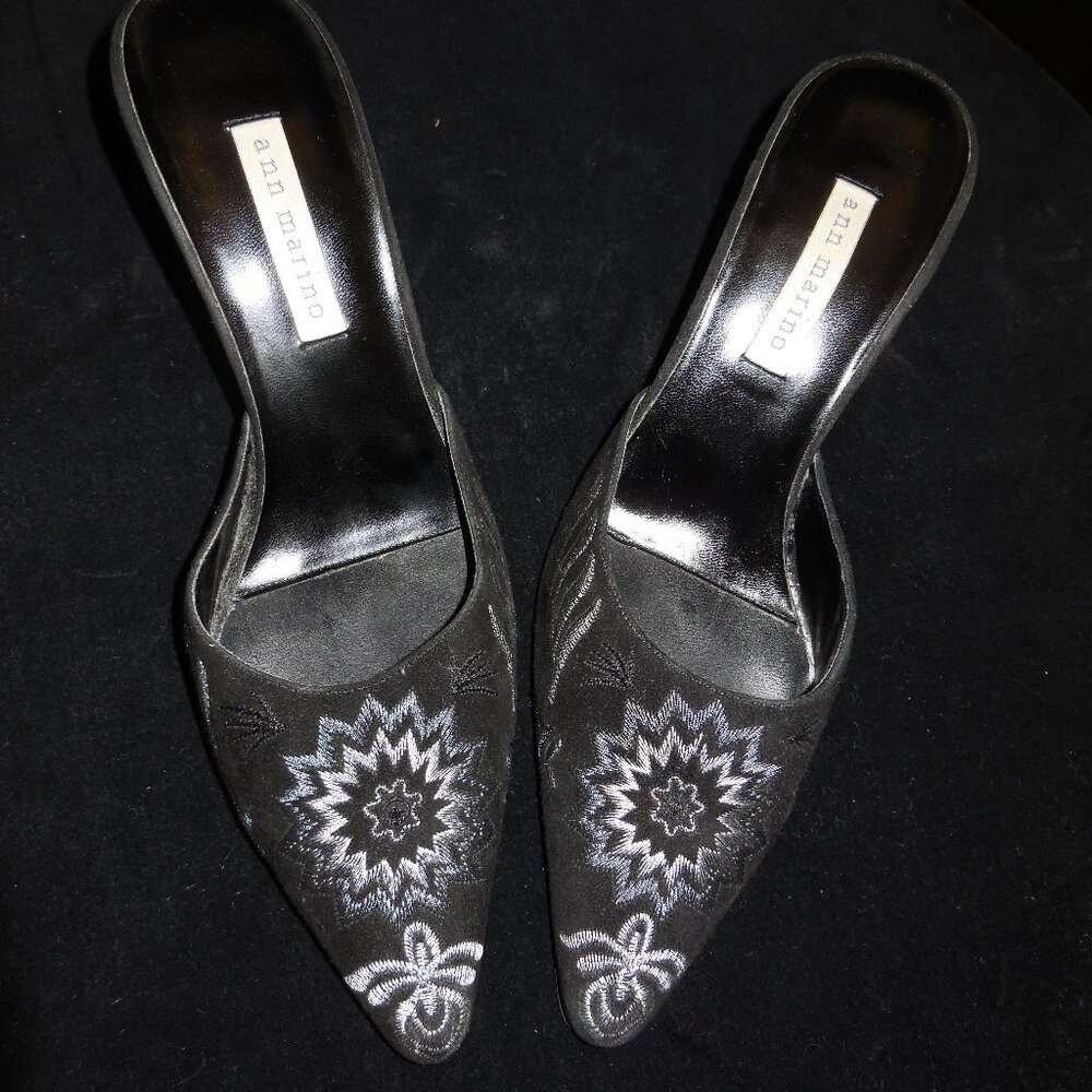 Ann Marino Black Suede Heels Size 8.5 M